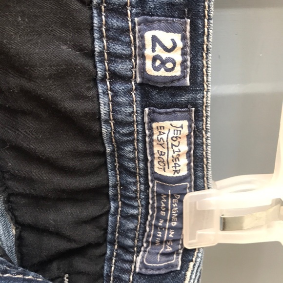 Women’s Miss Me Jeans - Picture 4 of 4